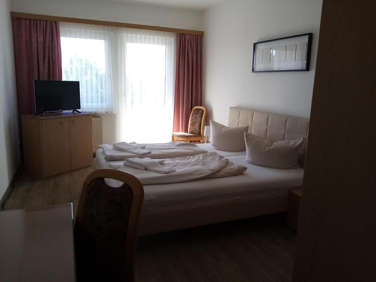 Zur Linde Hotel Ostrau  Kültér fotó