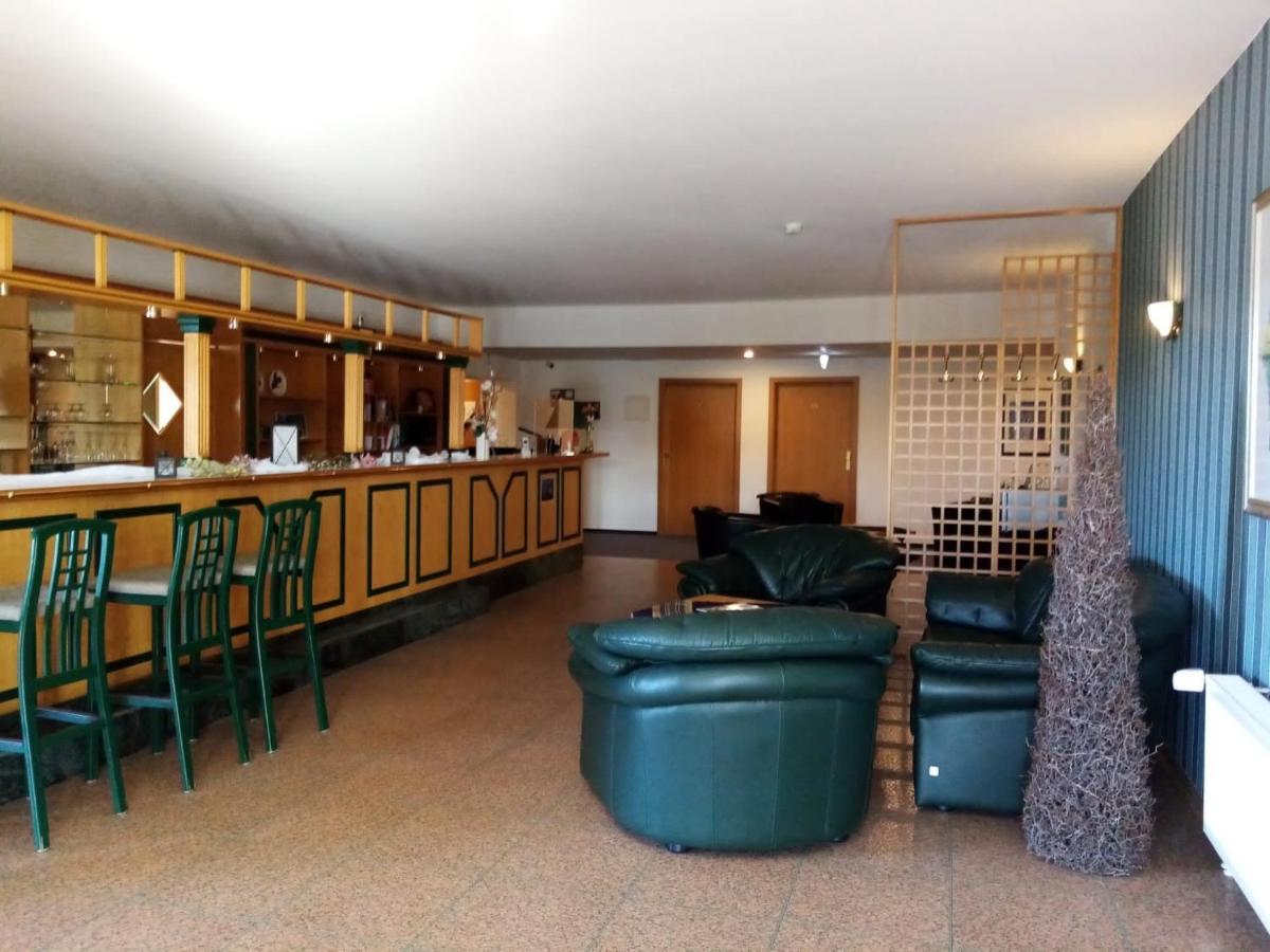 Zur Linde Hotel Ostrau  Kültér fotó