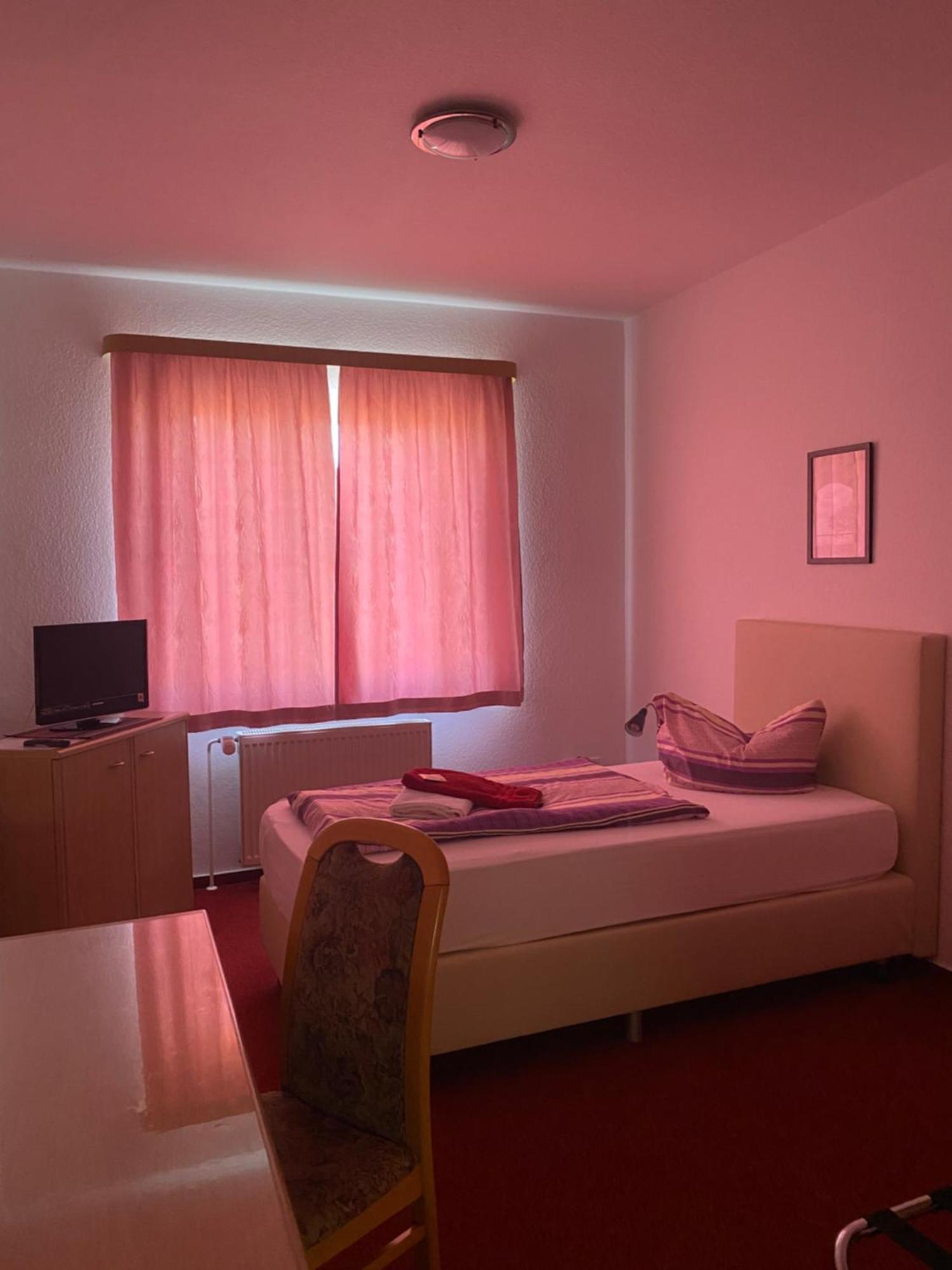 Zur Linde Hotel Ostrau  Kültér fotó